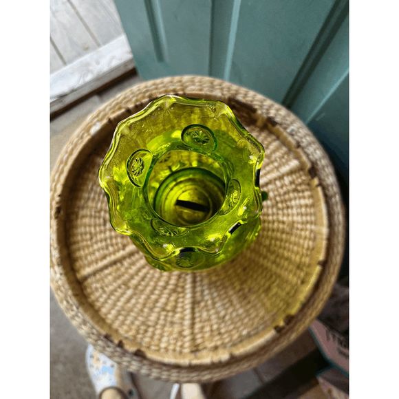 Vintage Heritage L. E. Smith Green Glass Moon and Stars Oil Lamp w/Sticker - Picture 5 of 8